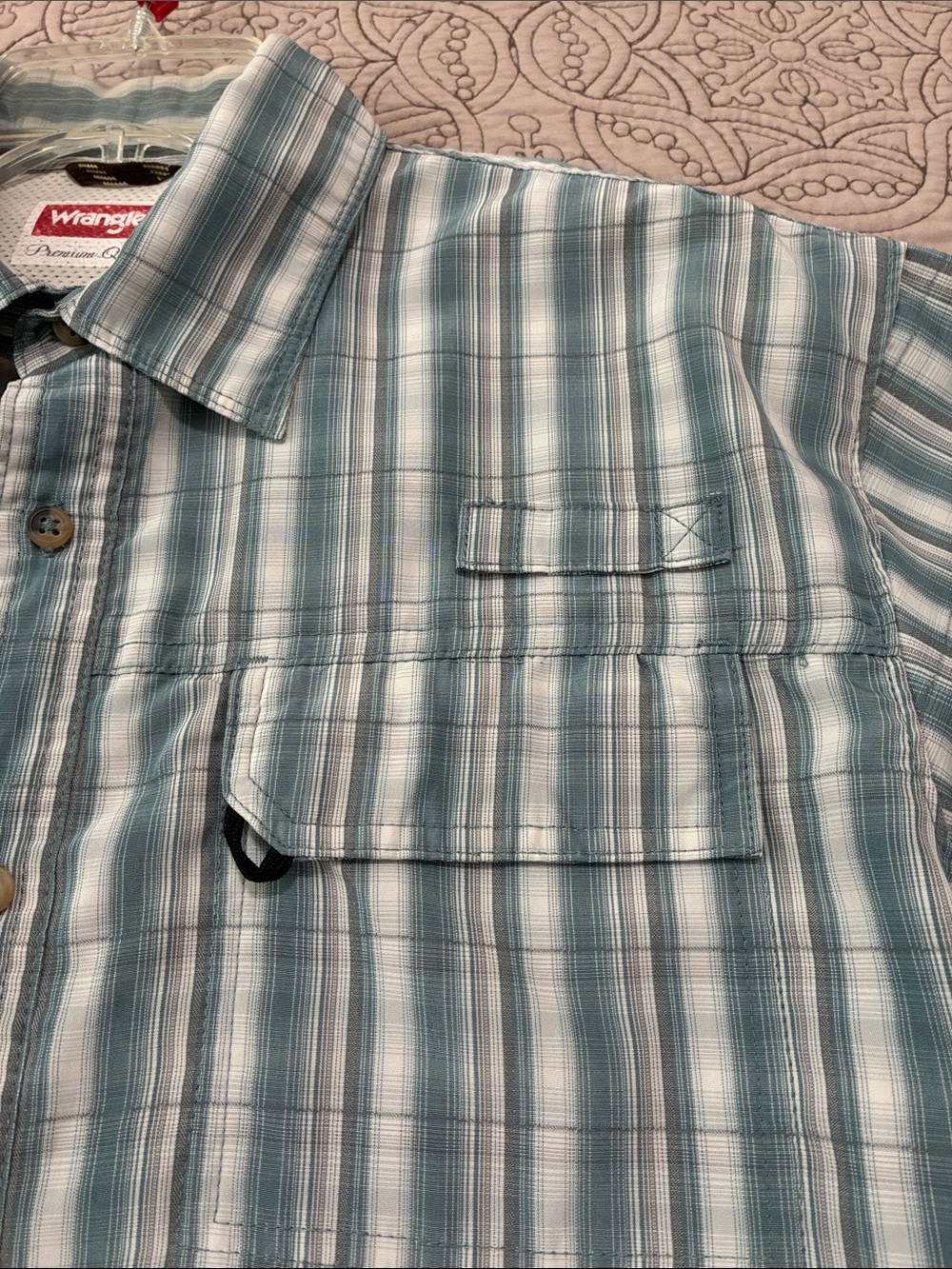 WRANGLER (*3*) Men’s EUC Light Blue & Striped Short Sleeve Button-Up Shirts Sz L - Picture 10 of 12